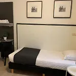 Hotel De La Bourse